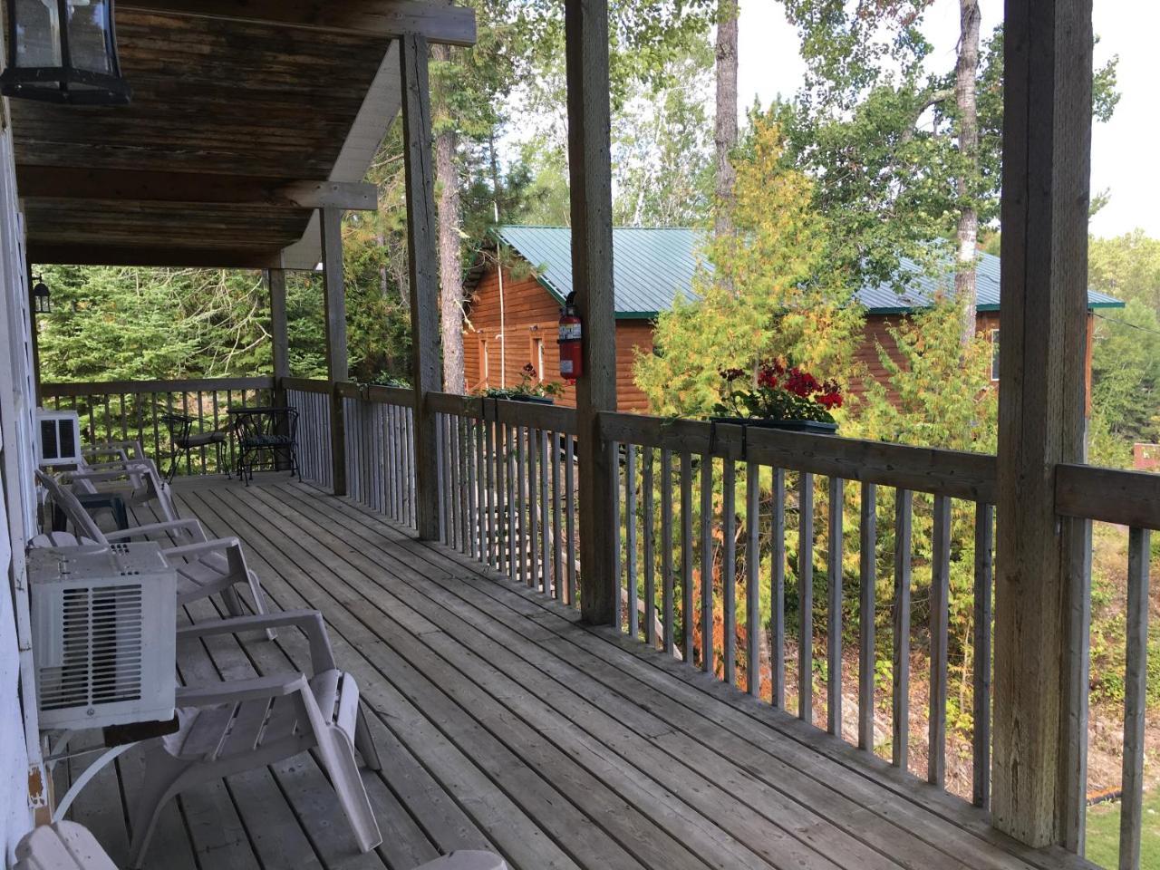 Muskie Bay Resort Nestor Falls 外观 照片