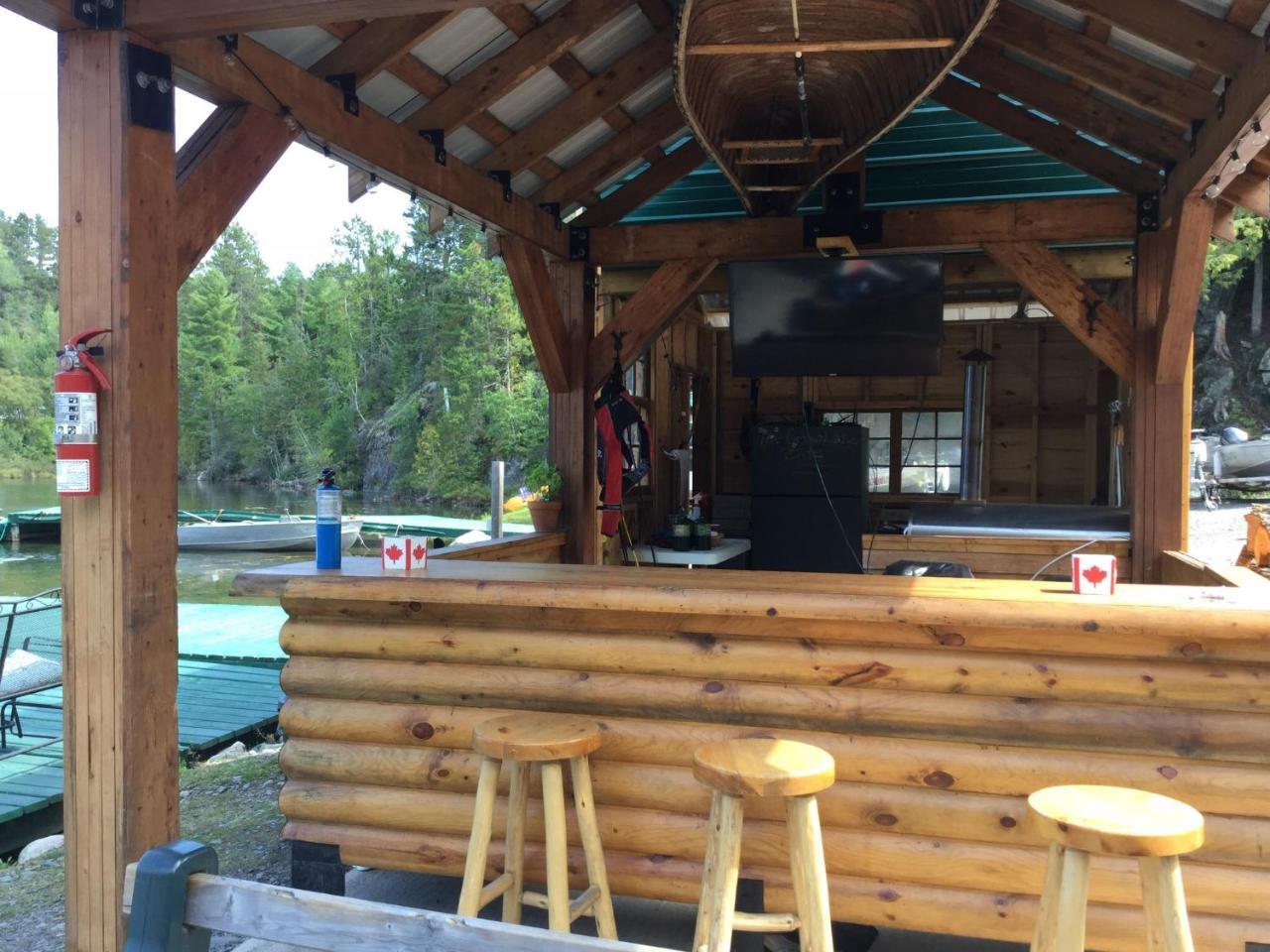 Muskie Bay Resort Nestor Falls 外观 照片